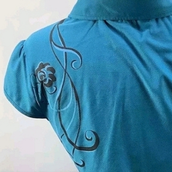 🎀CLEARANCE🎉 ATHLETA sporty aqua snap up top. Retro excellent. - Picture 2 of 7